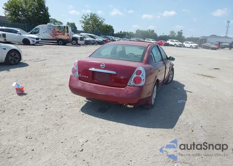 2005 Nissan Altima 2.5 S из США, поврежденный, VIN 1N4AL11D15C304064